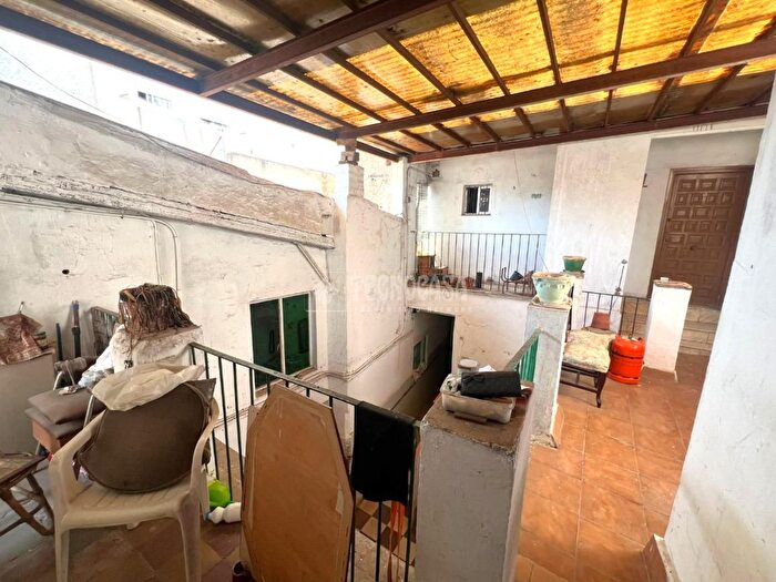 Casas en venta y pisos alquiler - 3