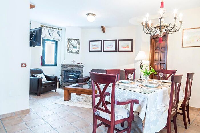 Casas en venta y pisos alquiler - 1