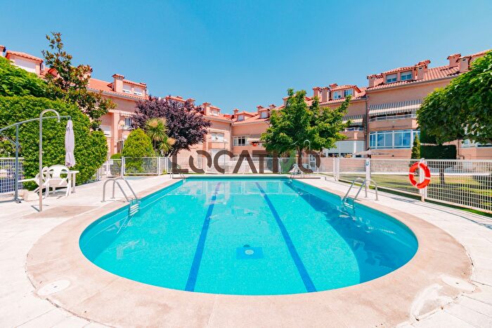 Casas en venta y pisos alquiler - 1