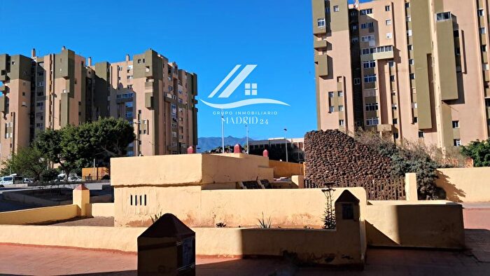 Piso en venta en Jinamar, Telde de 4 habitaciones
