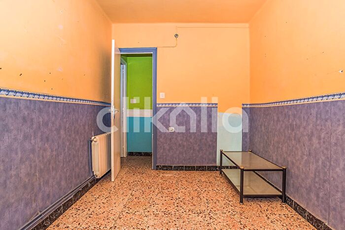 Casas en venta y pisos alquiler - 3