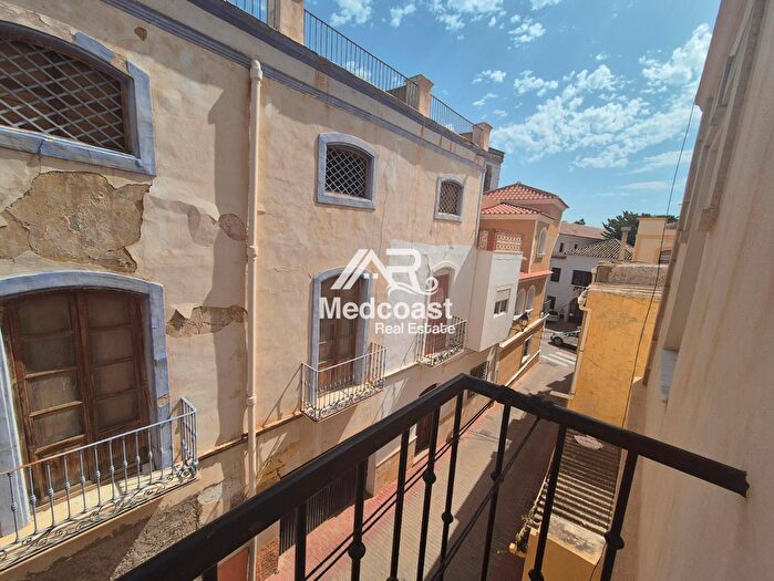 Casas en venta y pisos alquiler - 2