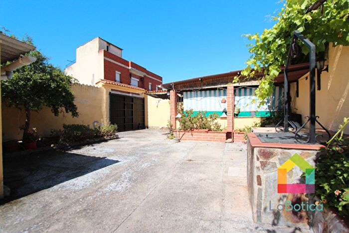Casas en venta y pisos alquiler - 1