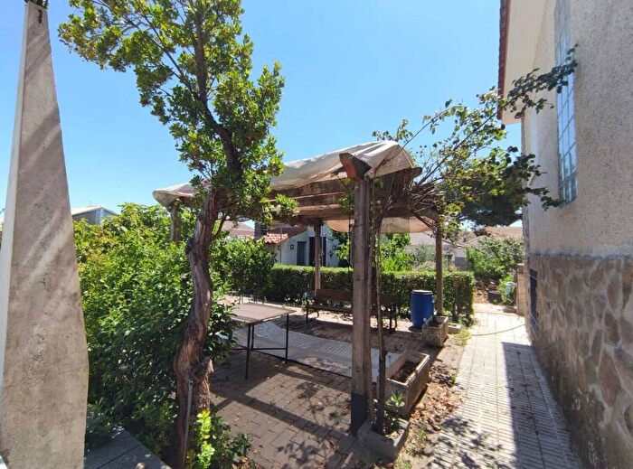 Casas en venta y pisos alquiler - 3