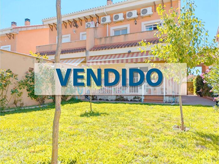 Casa en venta en Castilla La Mancha, Toledo de 5 habitaciones