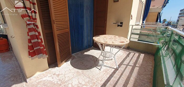 Piso en venta en Daimús, Valencia de 3 habitaciones