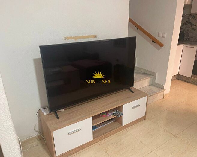 Casas en venta y pisos alquiler - 3