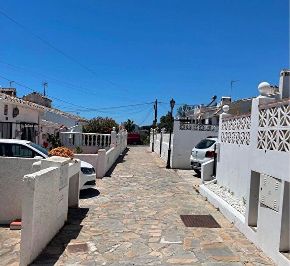 Casas en venta y pisos alquiler - 2