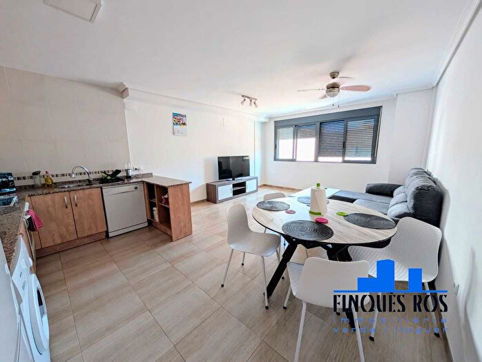 Casas en venta y pisos alquiler - 1