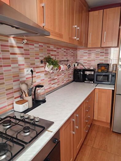 Casas en venta y pisos alquiler - 2