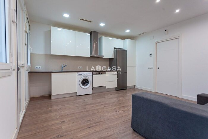Casas en venta y pisos alquiler - 1