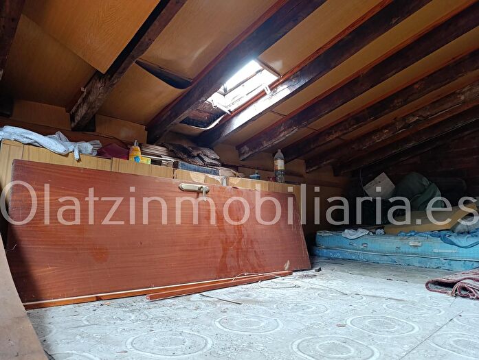 Casas en venta y pisos alquiler - 2