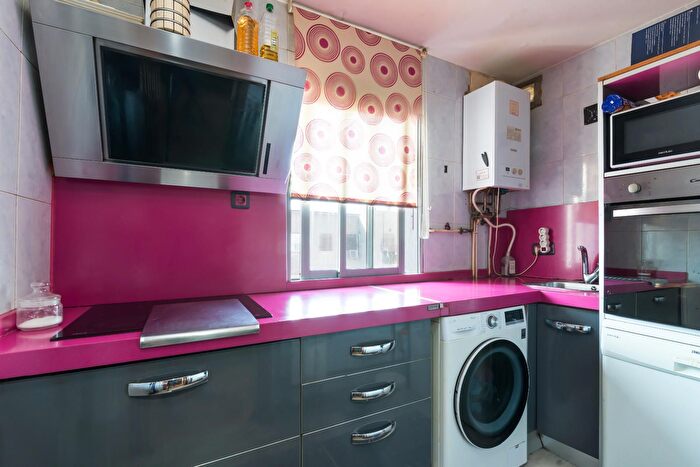 Casas en venta y pisos alquiler - 2