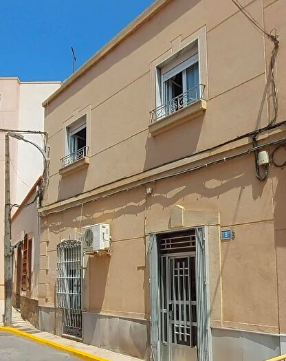 Casa en venta en Viator, Almería de 4 habitaciones