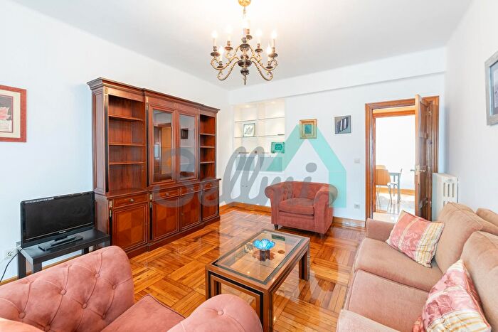 Casas en venta y pisos alquiler - 3