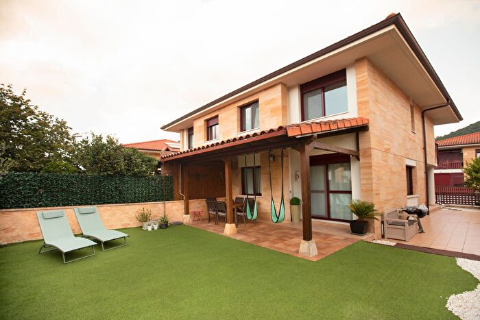 Casas en venta y pisos alquiler - 1
