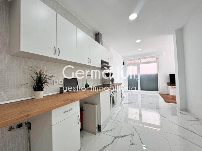 Casas en venta y pisos alquiler - 2