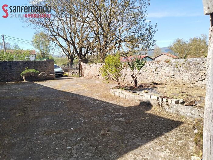 Casa en venta en Campoo de Enmedio, Cantabria de 3 habitaciones