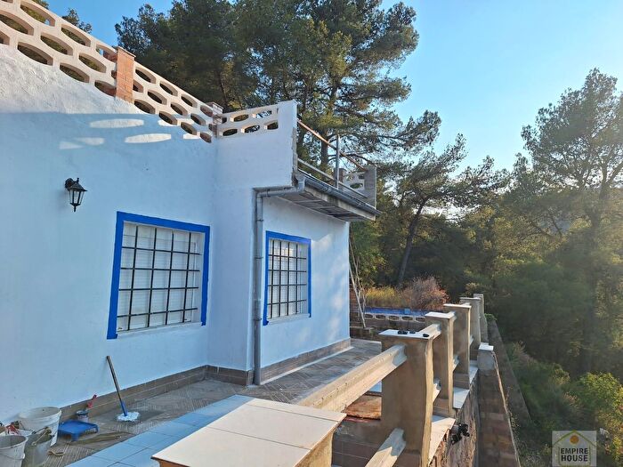 Casa en venta en Estivella, Valencia de 3 habitaciones