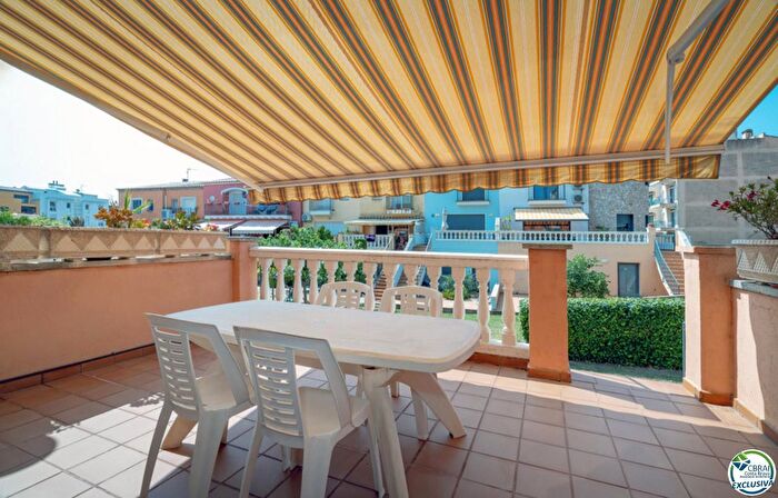 Casa en venta en Muga Gran Reserva Badia, Empuriabrava de 3 habitaciones