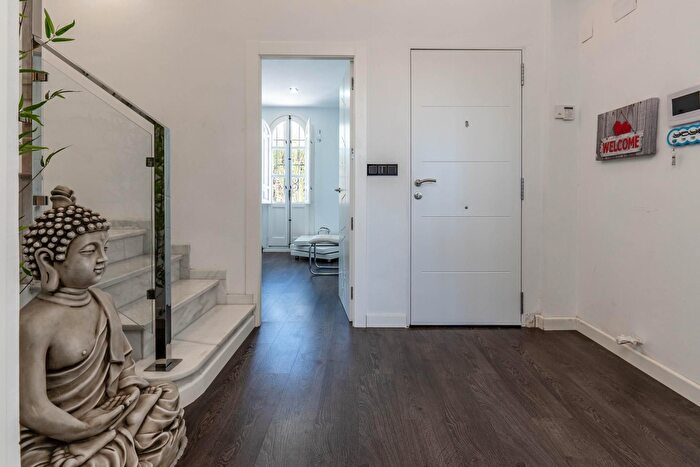 Casas en venta y pisos alquiler - 2