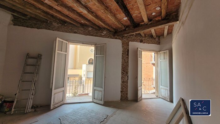 Casas en venta y pisos alquiler - 1