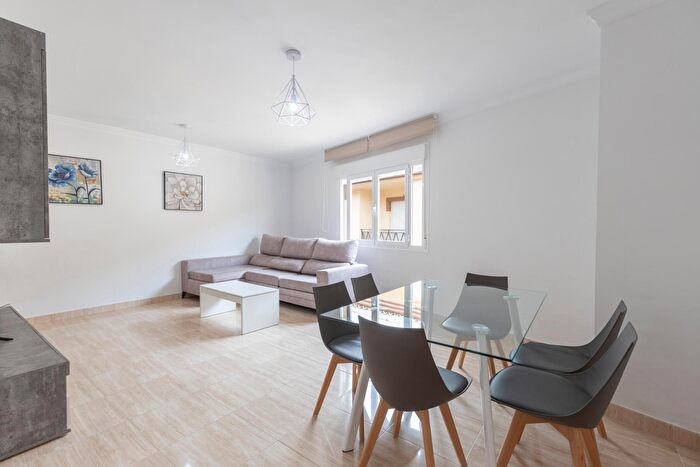 Piso en venta en Huétor Tájar, Granada de 2 habitaciones