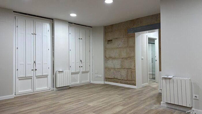Casas en venta y pisos alquiler - 1