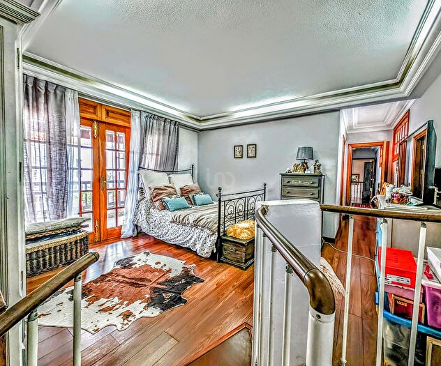 Casas en venta y pisos alquiler - 3