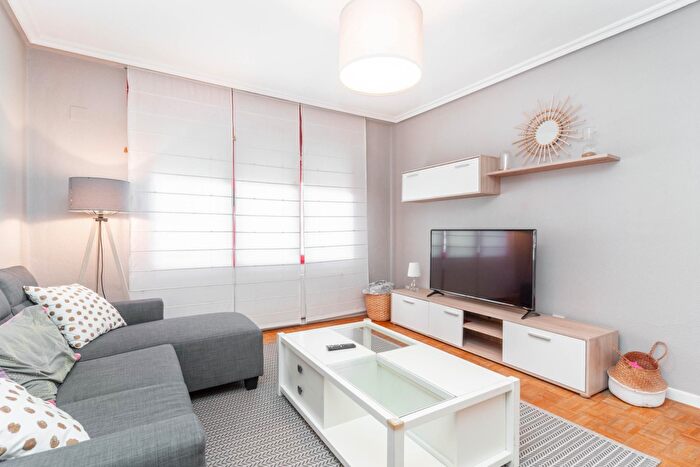 Piso en venta en La Fresneda, Siero de 2 habitaciones