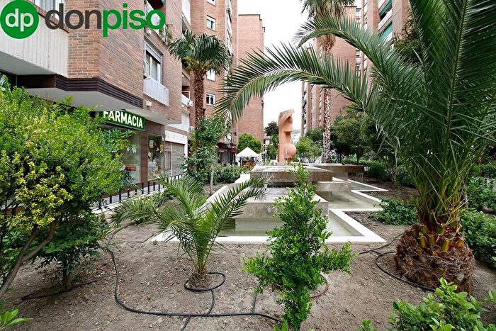 Piso en venta en Andalucía, Granada de 4 habitaciones