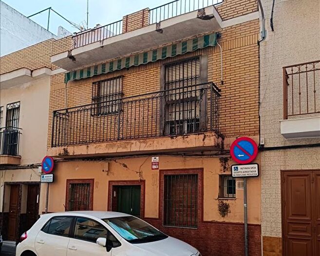 Casas en venta y pisos alquiler - 1