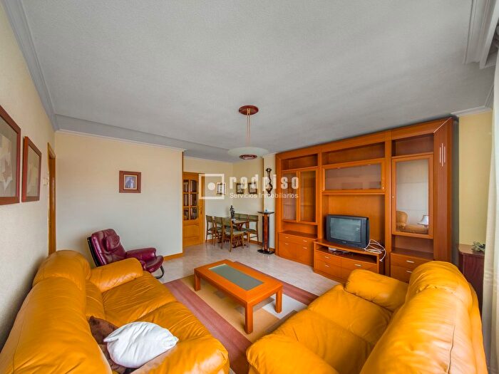 Piso en venta en Vicálvaro, Valdebernardo Valderribas de 3 habitaciones