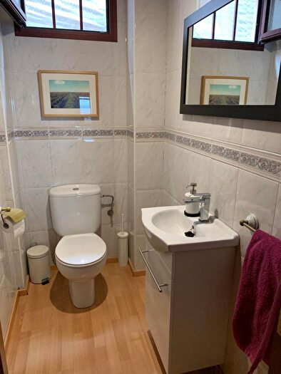 Casas en venta y pisos alquiler - 2