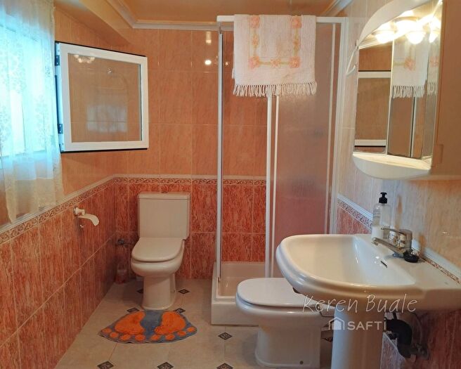 Casas en venta y pisos alquiler - 2