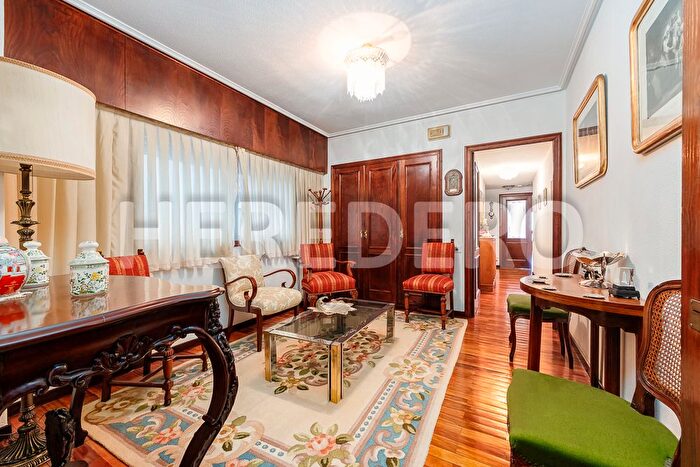 Casas en venta y pisos alquiler - 1