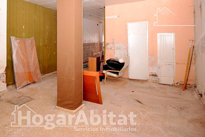 Casas en venta y pisos alquiler - 1