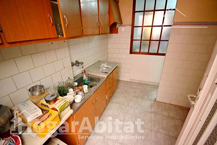 Casas en venta y pisos alquiler - 2