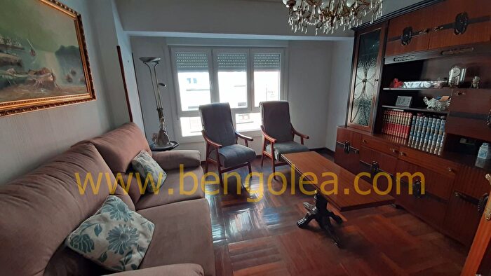 Casas en venta y pisos alquiler - 1