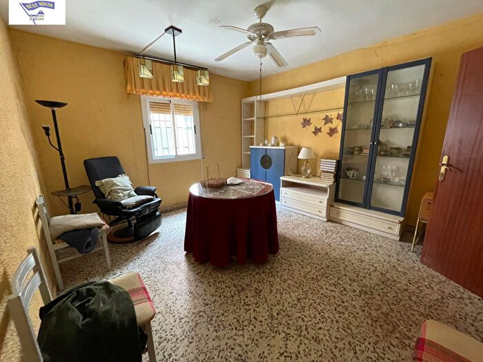 Casa en venta en San Pedro, Albacete Capital de 4 habitaciones