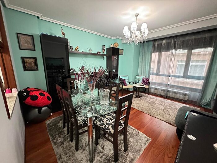 Casas en venta y pisos alquiler - 3