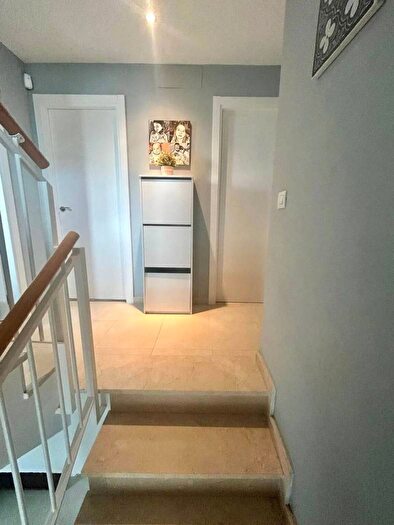 Casas en venta y pisos alquiler - 3