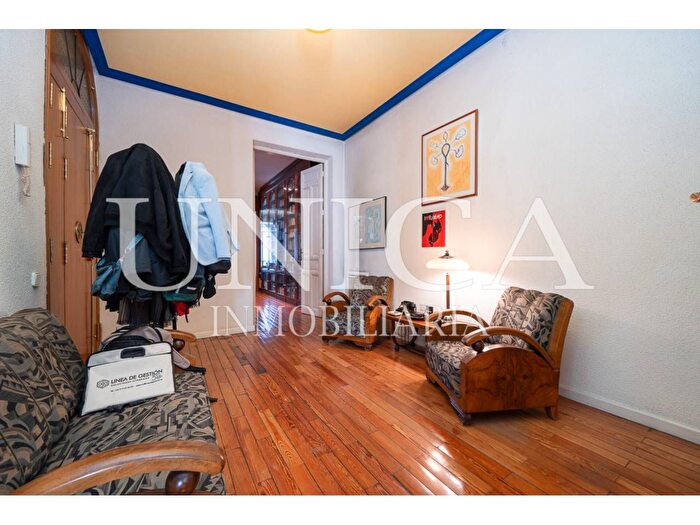 Casas en venta y pisos alquiler - 3