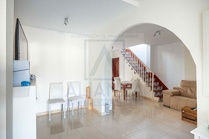 Casas en venta y pisos alquiler - 3