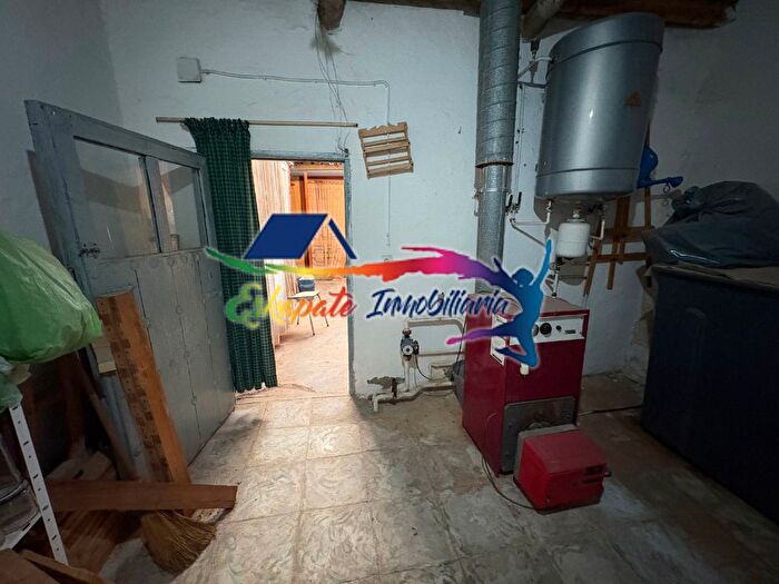 Casas en venta y pisos alquiler - 2