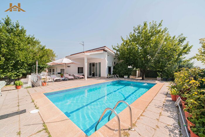 Casa en venta en Aldea del Fresno, Madrid de 6 habitaciones