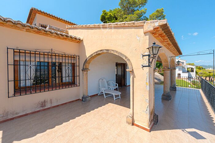 Casas en venta y pisos alquiler - 3