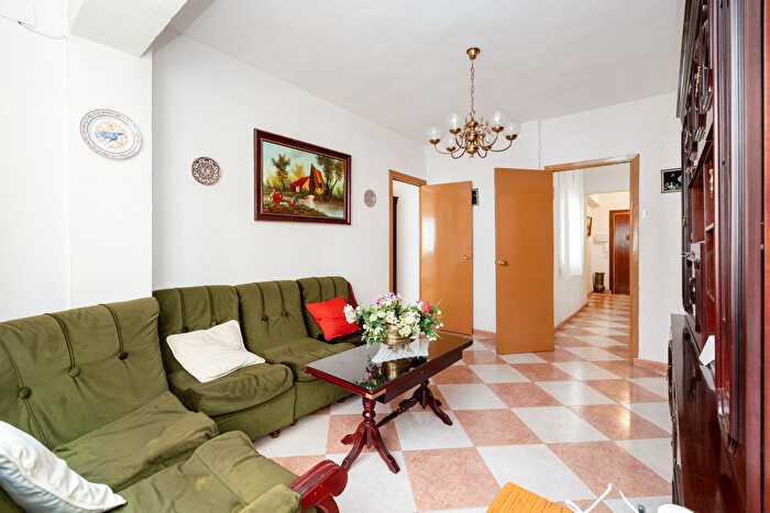 Casas en venta y pisos alquiler - 2