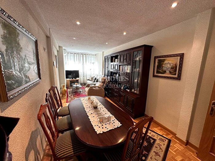 Casas en venta y pisos alquiler - 1
