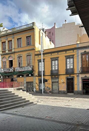 Casas en venta y pisos alquiler - 1